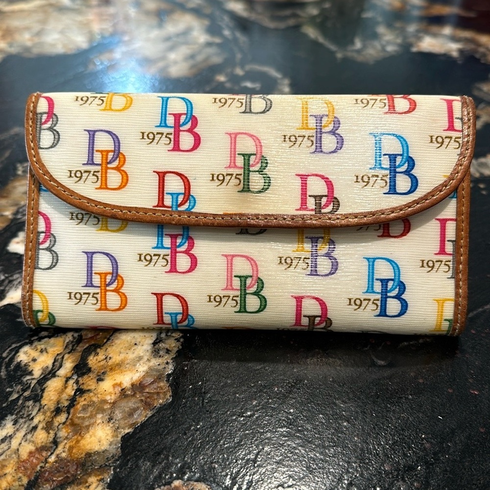 Dooney & Bourke Rainbow Zipper Wallet 💳